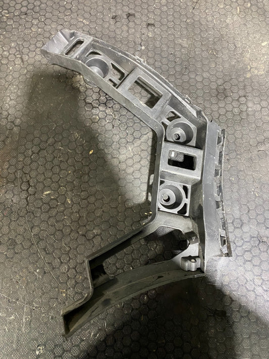 Volkswagen MK6 Rear Right Bumper Guide Bracket 5K6807394