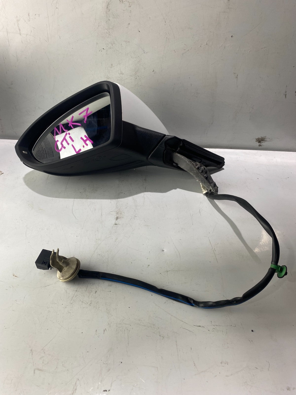 Volkswagen Golf MK7-7.5 Front Left Side Mirror With Auto Fold In White