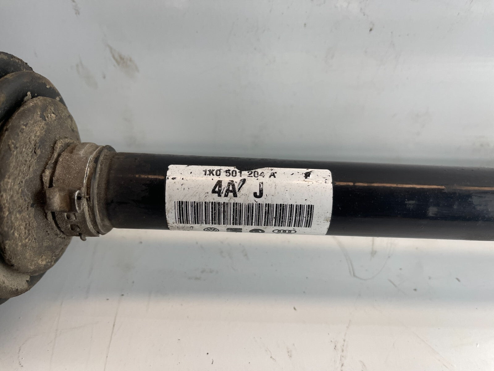 VWAG Rear Right Driveshaft 1K0501204A