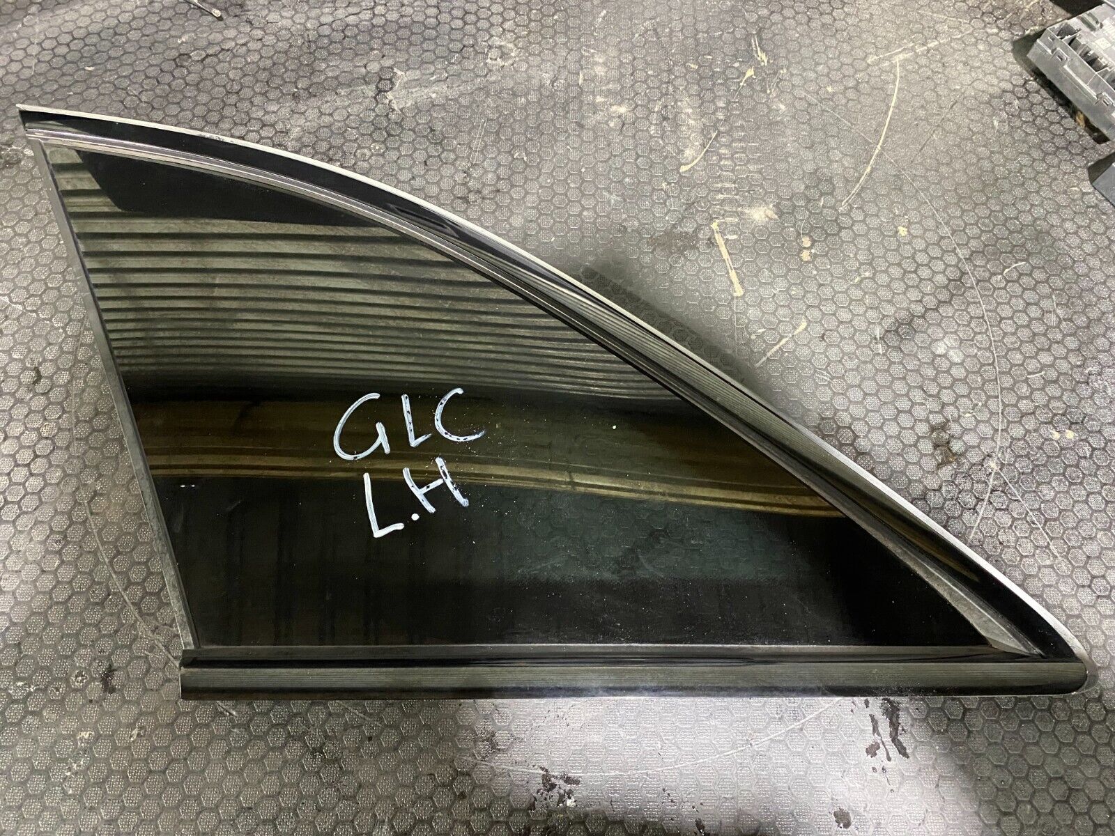 Mercedes-Benz GLC Rear Left Body Glass A2536706700