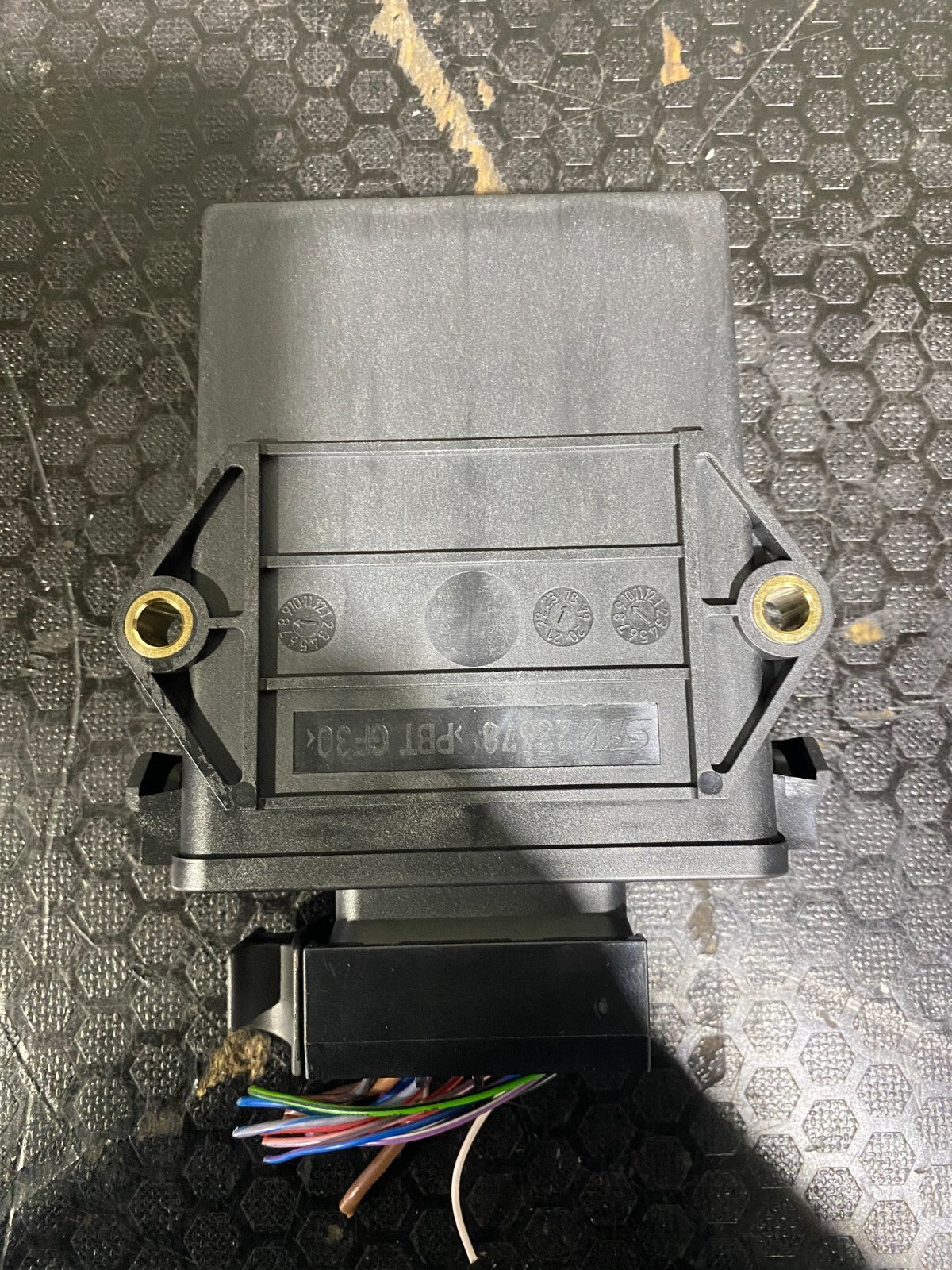 Mercedes-Benz C63s 2019-2021 A2909002901 Active Engine Mount Control Module