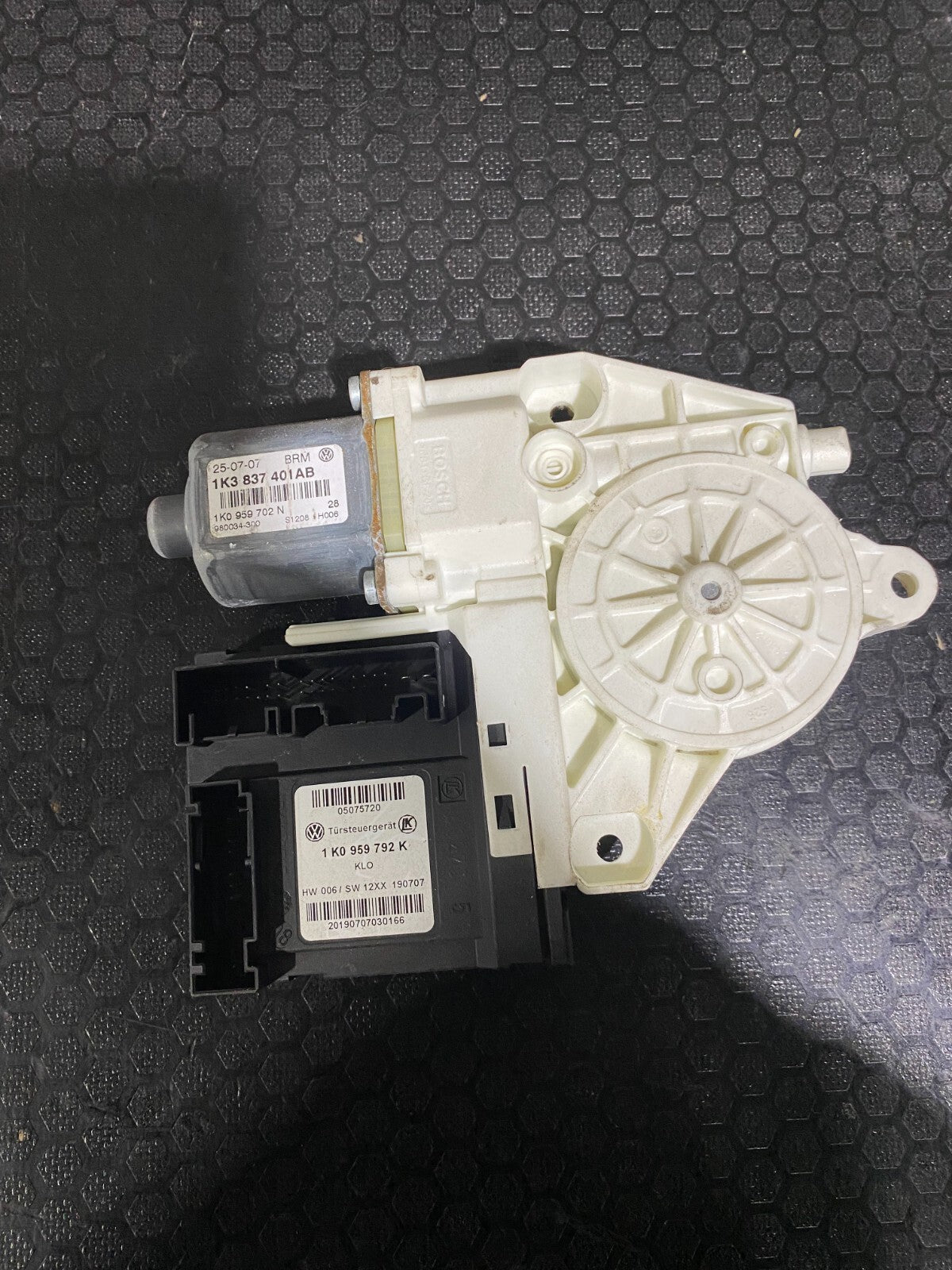 Volkswagen Window Motor 1K3837401AB