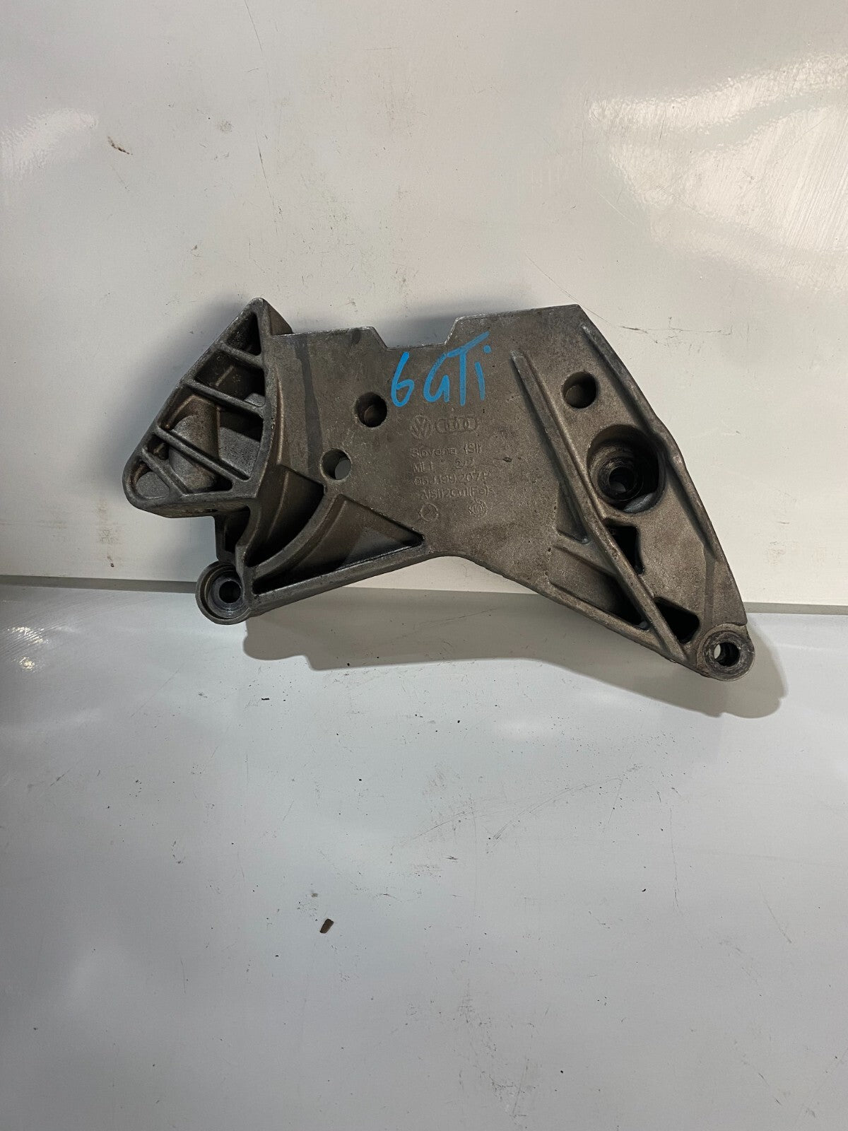 VWAG Engine Motor Mount Bracket 06J199207P