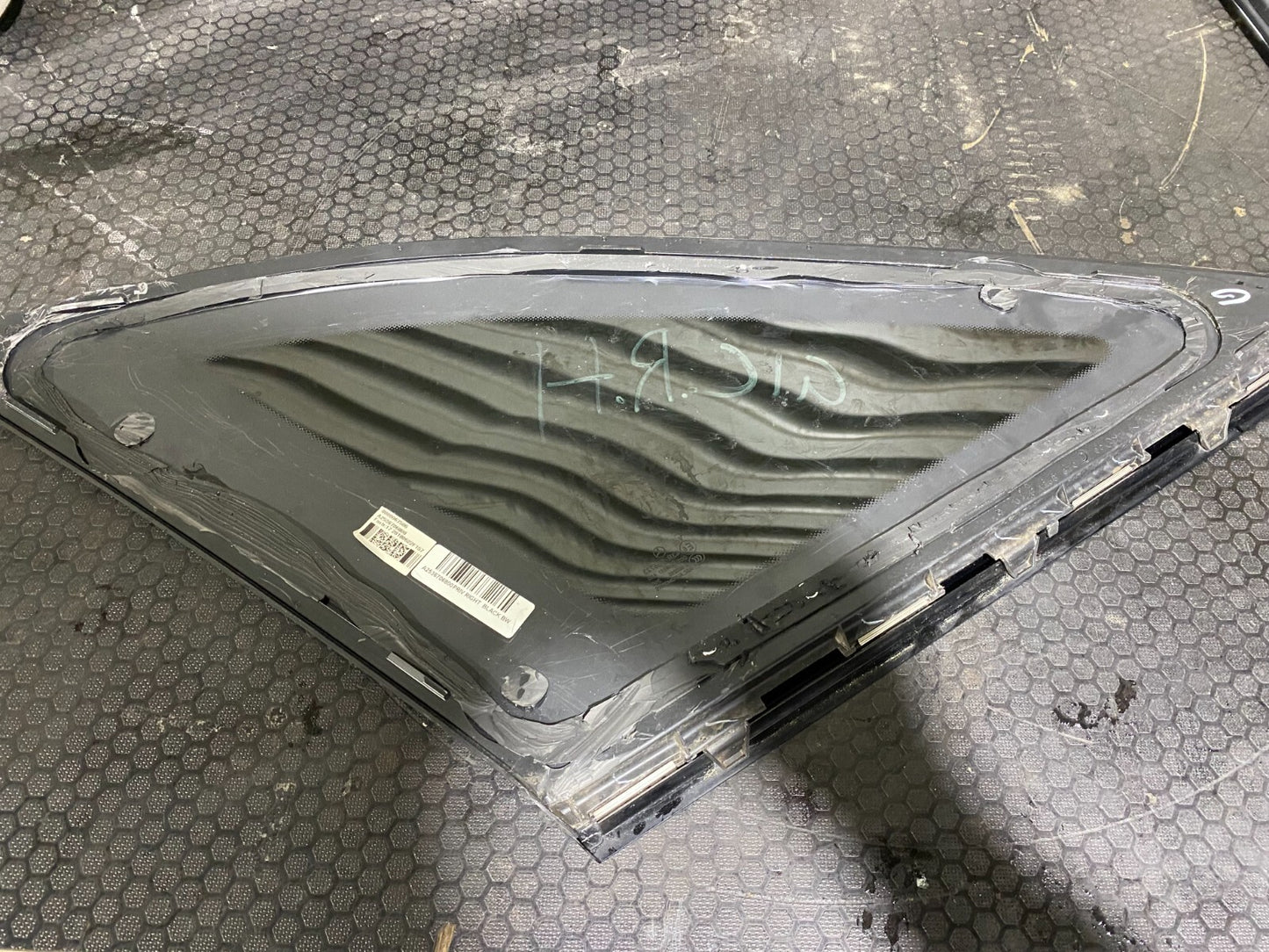 Mercedes-Benz GLC Rear Right Body Glass A2536706800