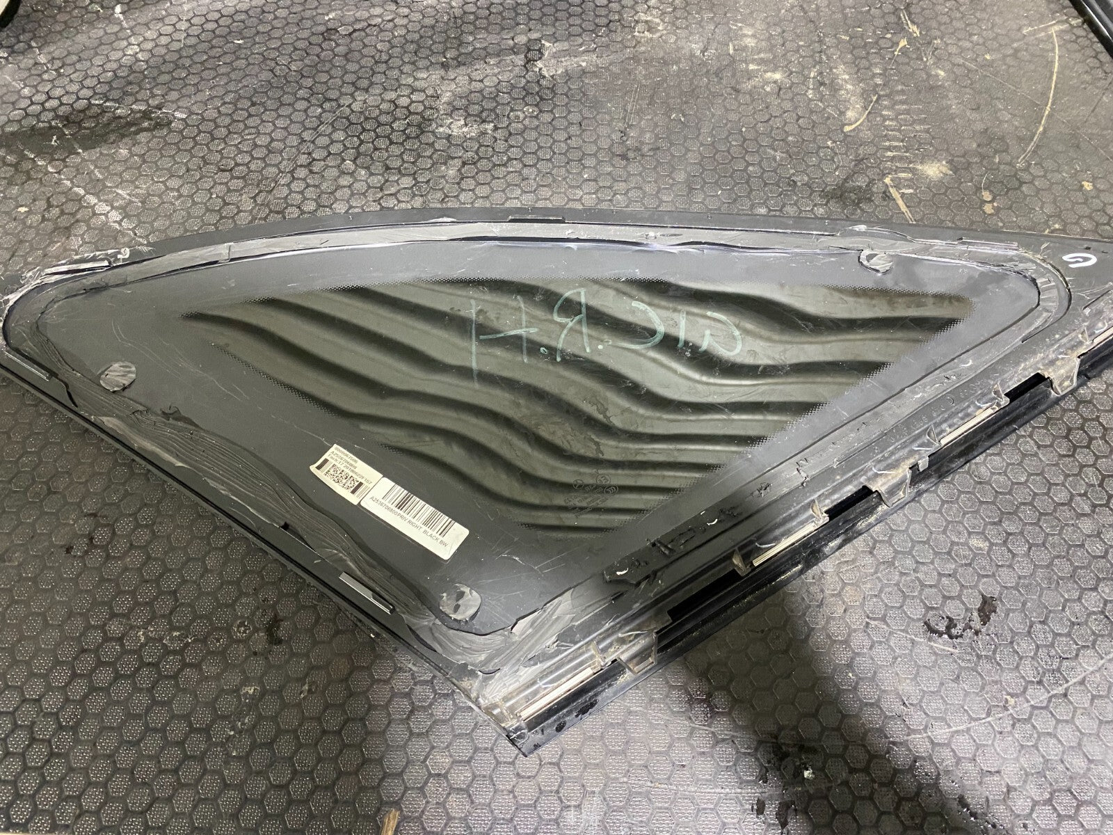 Mercedes-Benz GLC Rear Right Body Glass A2536706800
