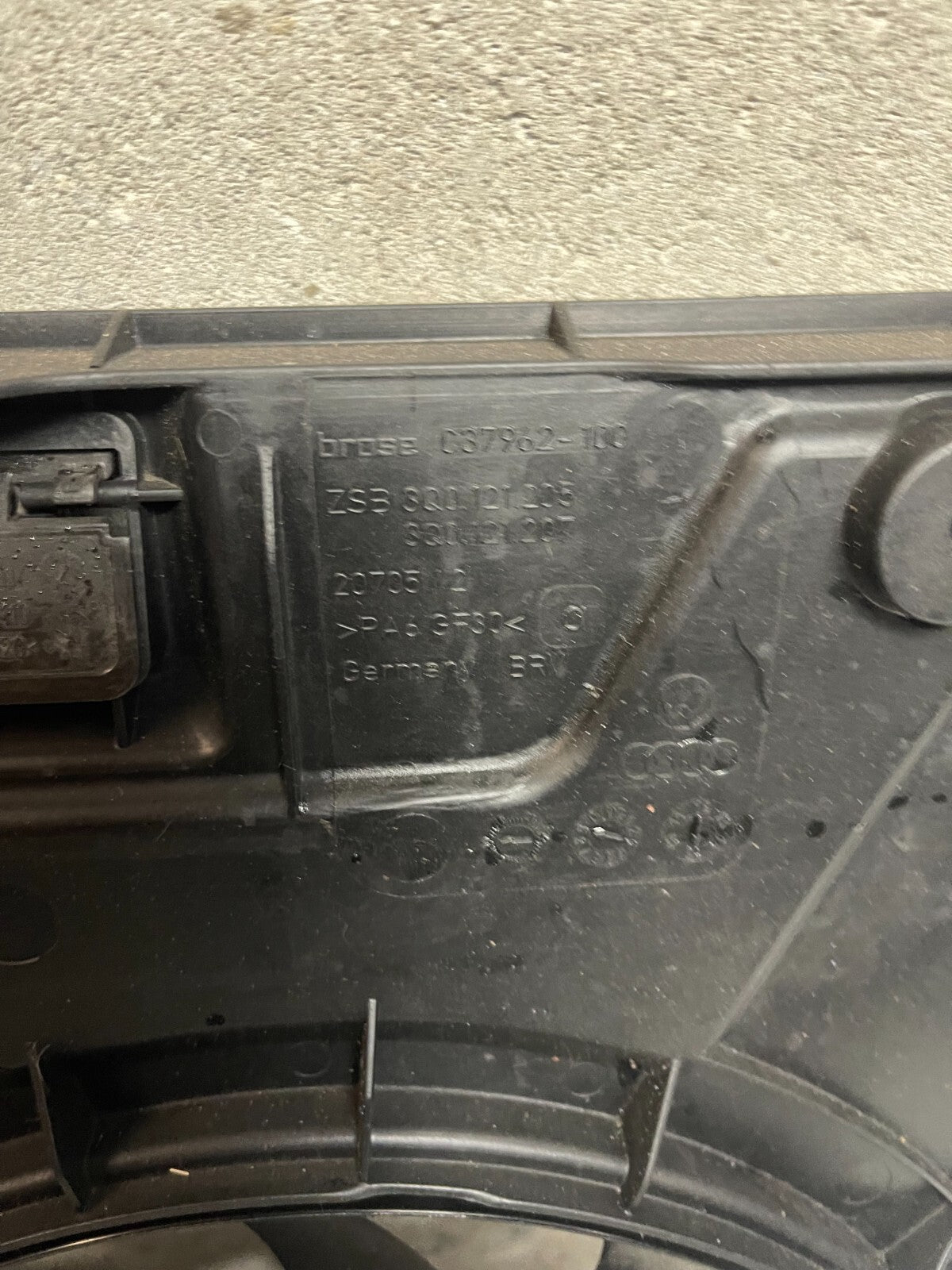VWAG Engine Fan 3Q0121205 / 3Q0121207
