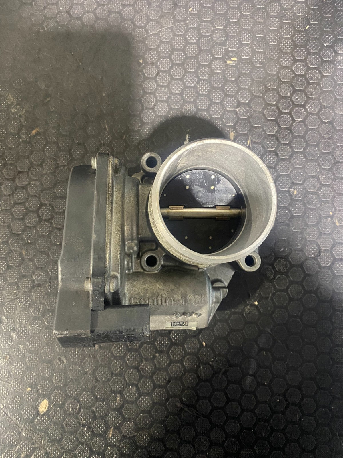 Volkswagen / Audi 2.0L Turbo Throttle Body 06F133062J