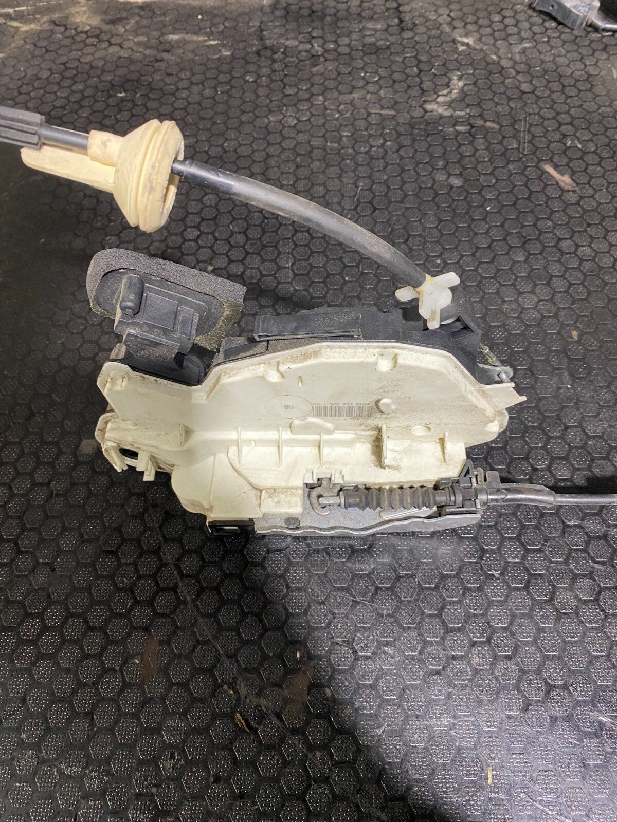 Volkswagen Locking Actuator 5K2837016B