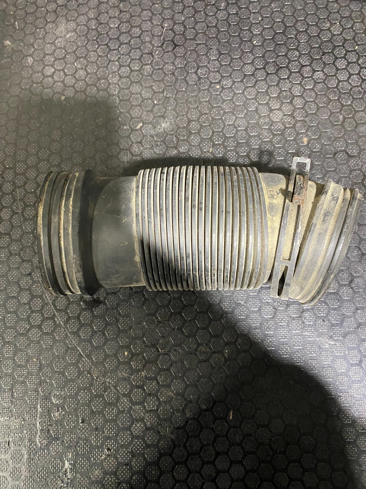 Volkswagen Air Intake Duct Pipe 1K0129684P