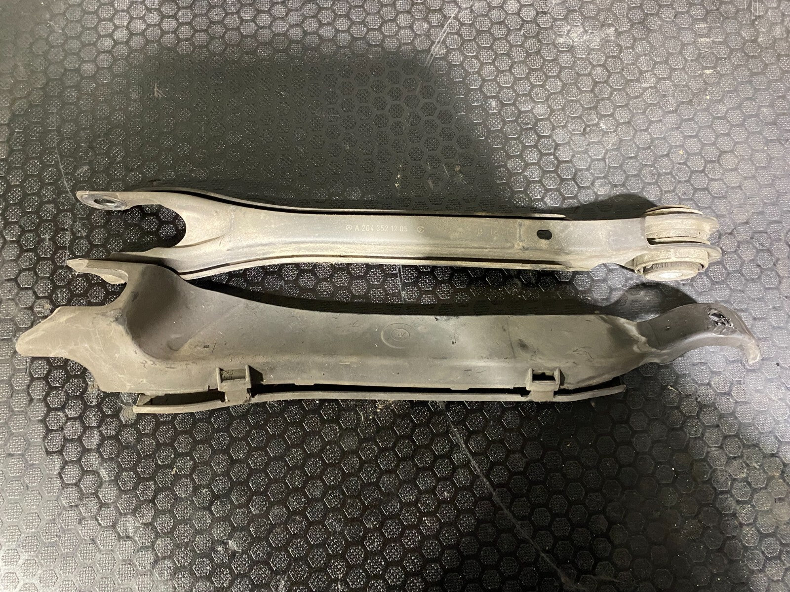 Mercedes-Benz Rear Suspension Control / Thrust Arm A2043521205