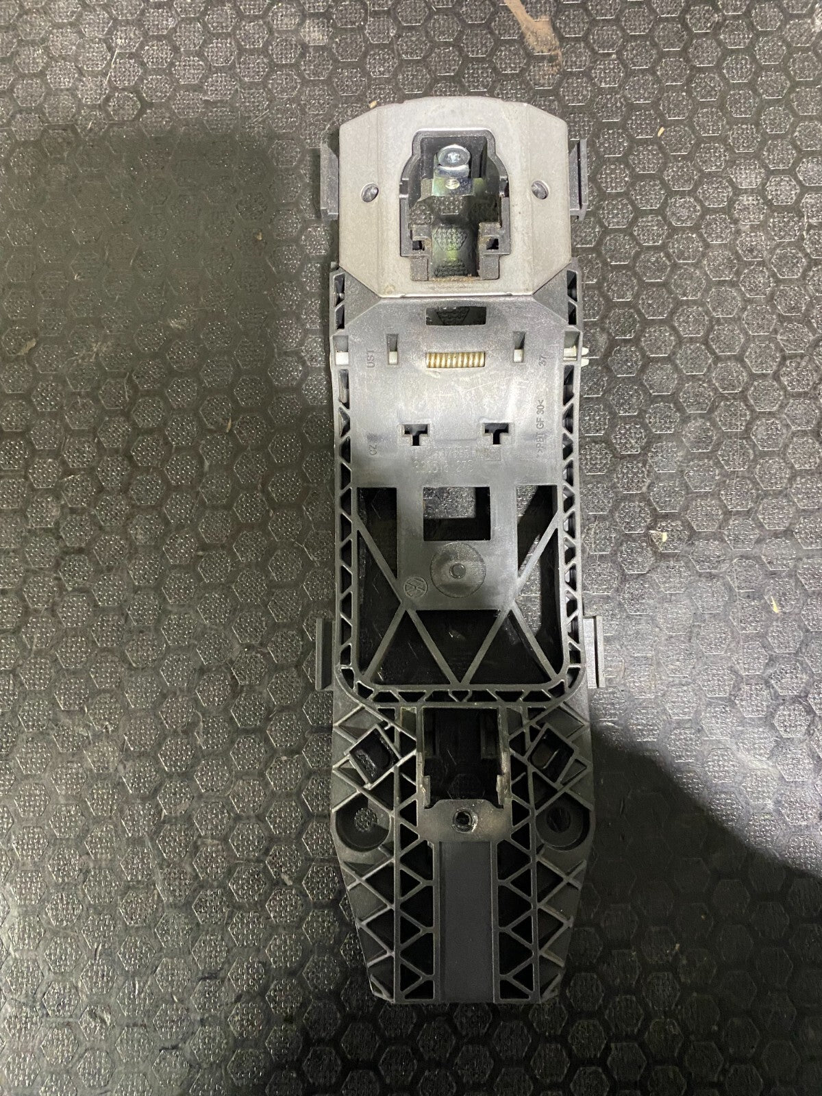 Volkswagen MK6/7-7.5 Mounting Bar Door Handle 5N0837885H