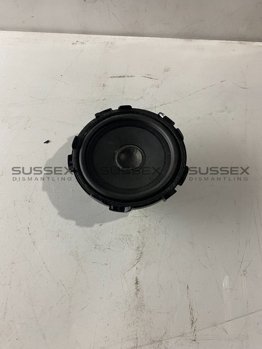 Mercedes-Benz Dashboard Centre Speaker A2058201002