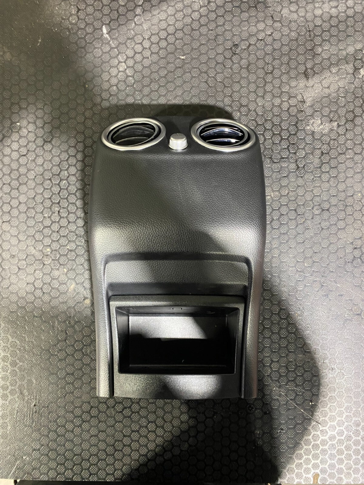Mercedes-Benz Centre Console Rear Air Vent A2538304100