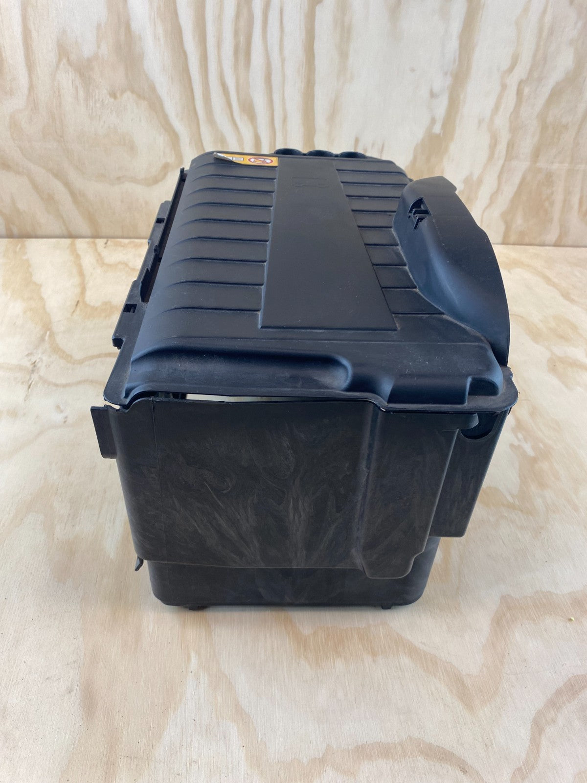 Mercedes-Benz A / B Class Battery Box A2465410205 / A 246 541 02 05
