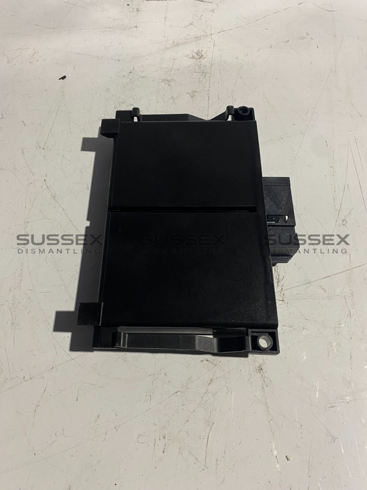 Mercedes-Benz Radar Sensor Control Unit A0009001807