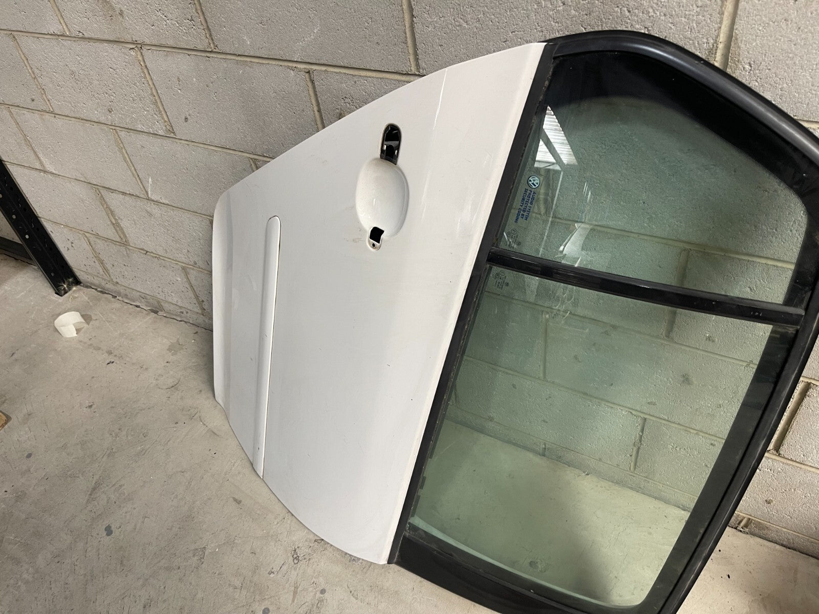 Volkswagen Golf MK5 Rear Right Door In White *Freight Available*