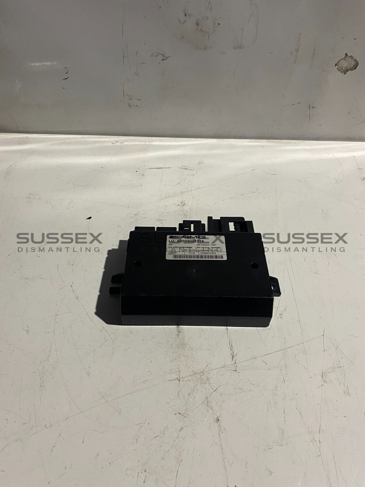 Mercedes-Benz Active Engine Mount Control Unit Module A2059002219