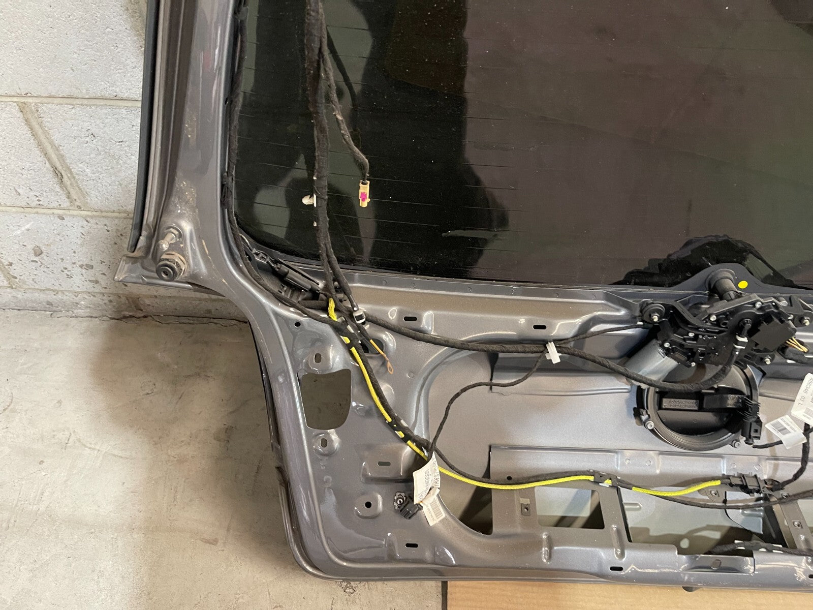 Volkswagen Golf MK5 Boot / Trunk In Grey *Freight Available*