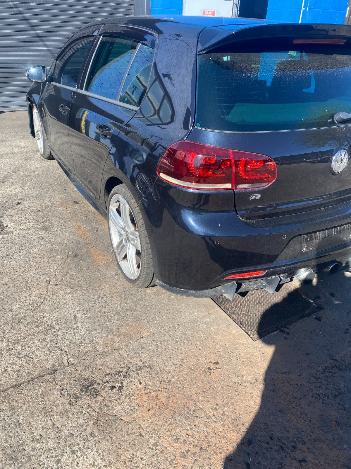 NOW WRECKING Volkswagen Golf R MK6 2011 In Black 242130KM