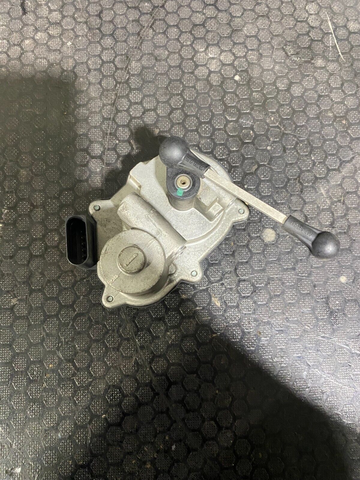 VWAG Intake Manifold Flap Actuator Motor 06F133482E