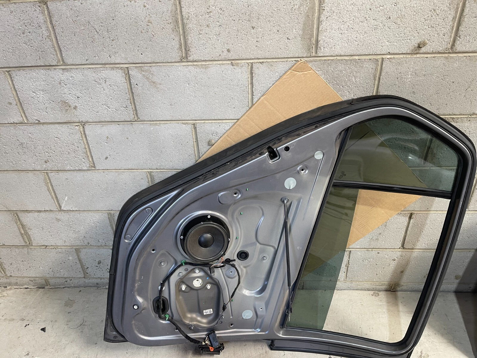 Volkswagen Golf MK5 Rear Left Door In Grey *Freight Available*