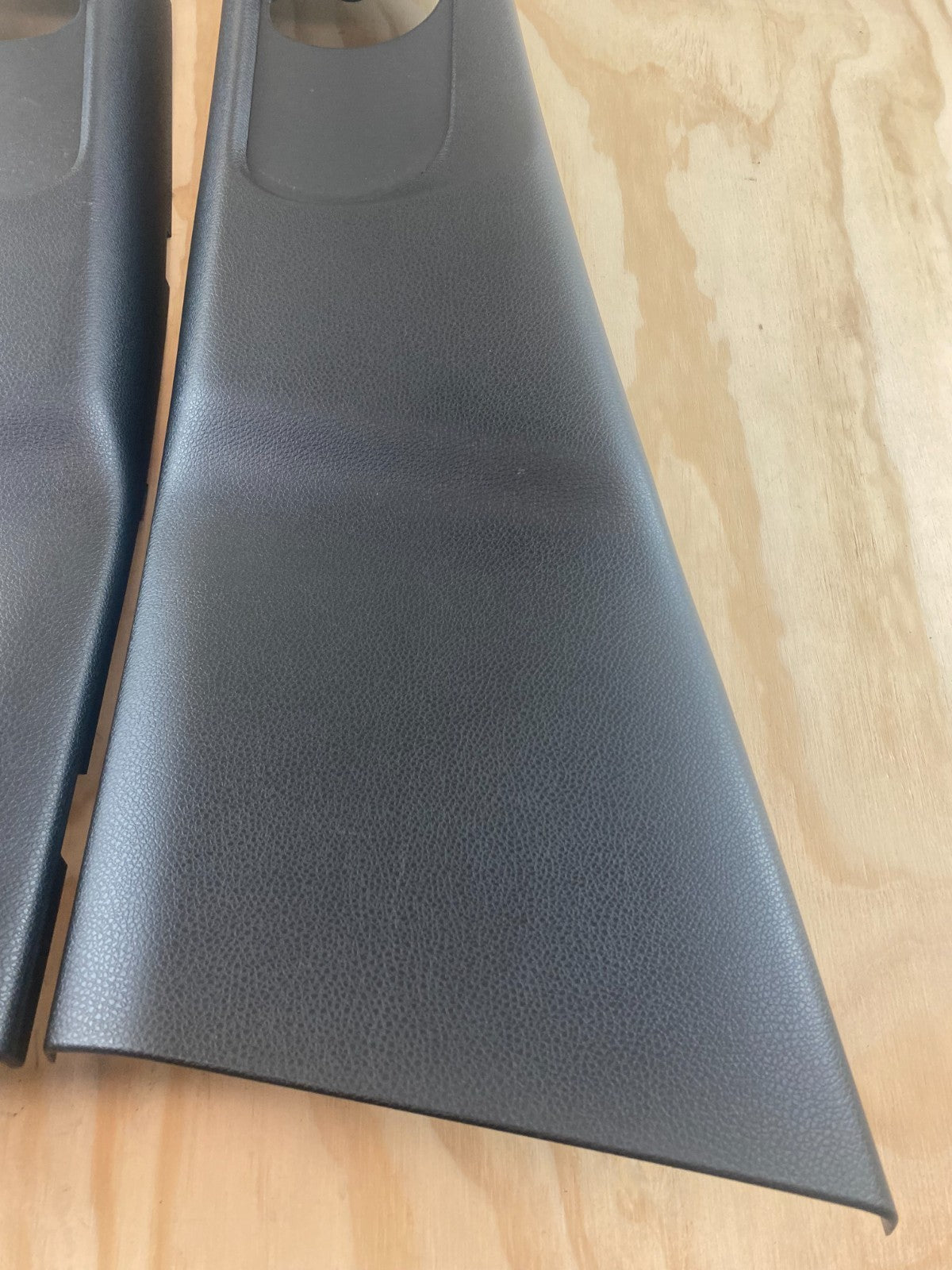 Mercedes-Benz A Class W176 B Pillar Set In Black A1766900325 A1766900225