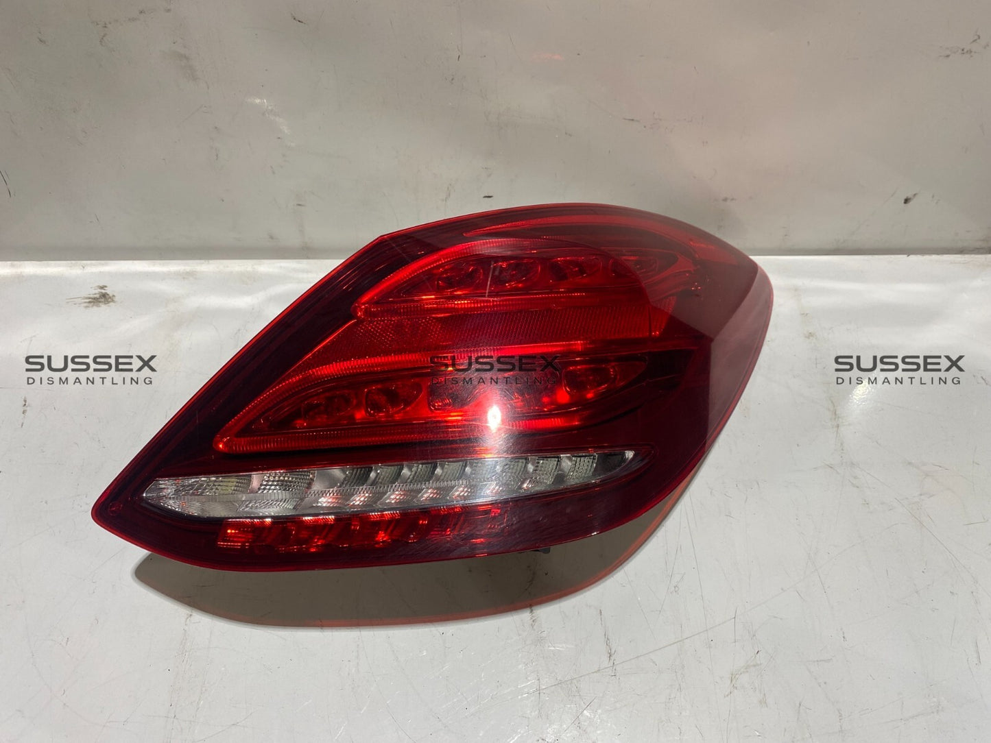 Mercedes-Benz C-Class Rear Right Taillight A2059061457