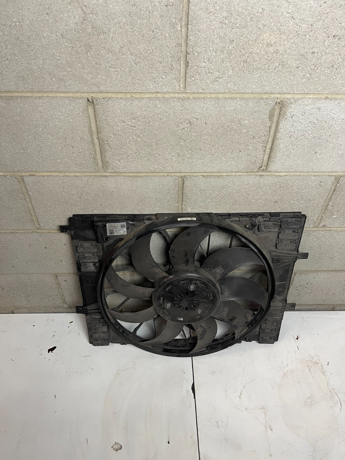 Mercedes-Benz Engine Fan A0999061901