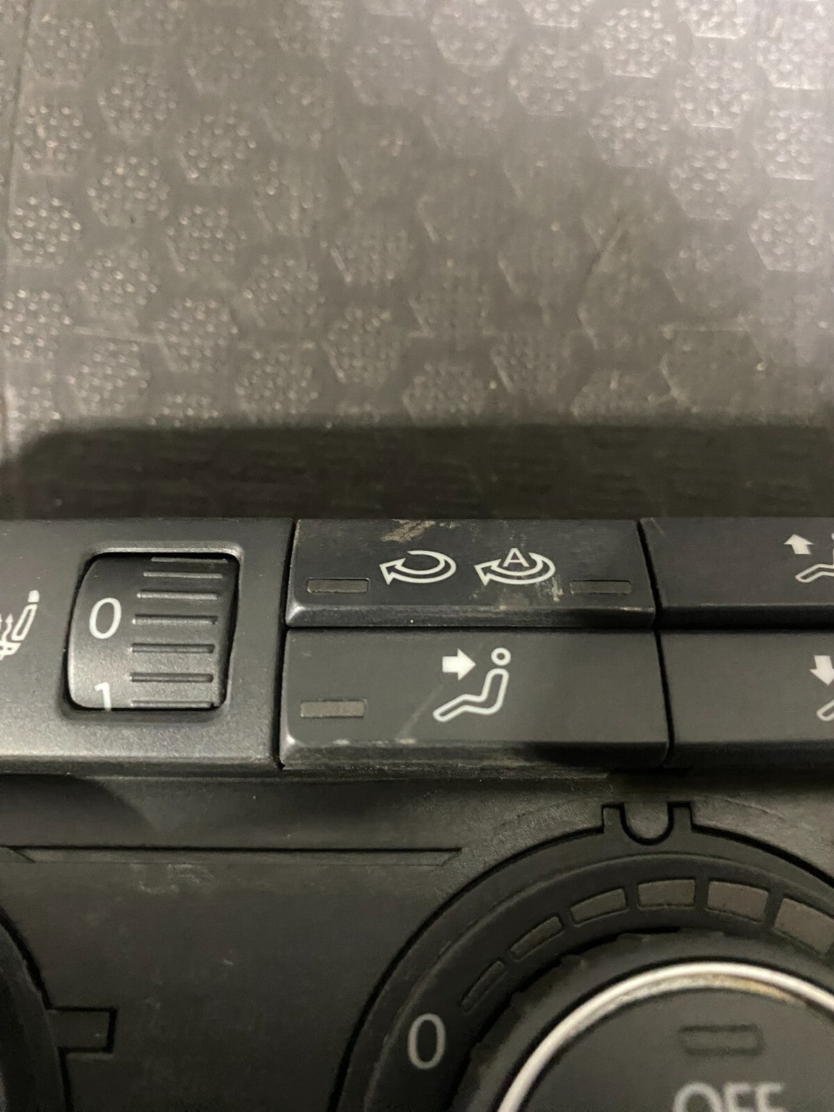 Volkswagen Passat R36 Climate Control 3C0907044DA