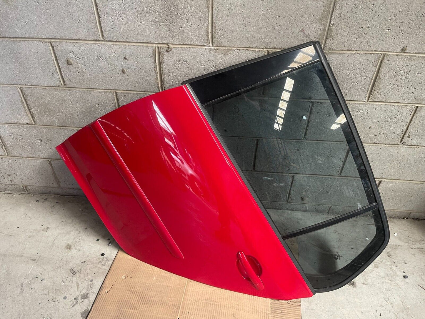 Volkswagen Golf MK5 Rear Left Door In Red *Freight Available*