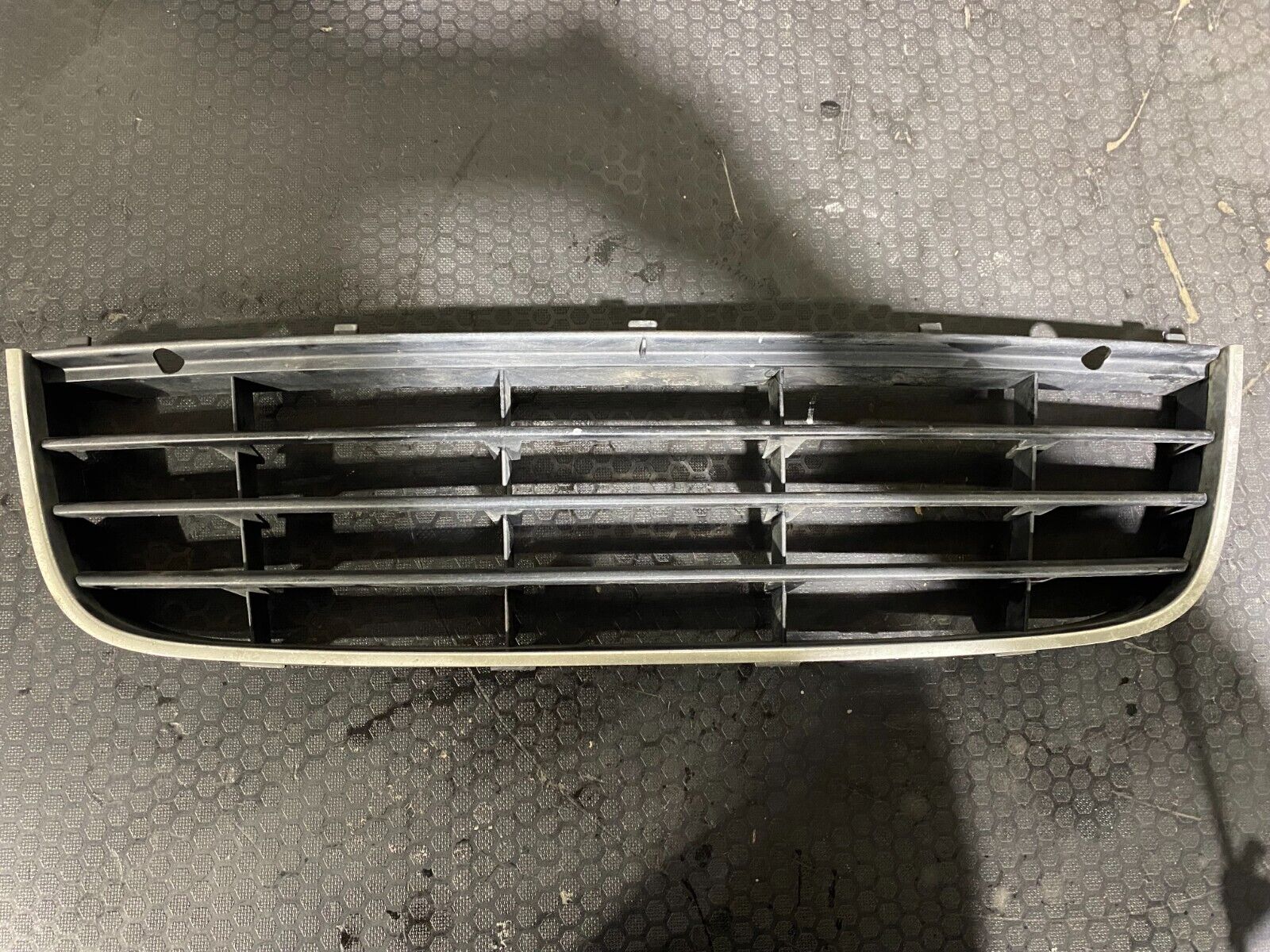 Volkswagen Jetta MK5 Front Lower Grill 1K0853101A (Slightly Damaged)