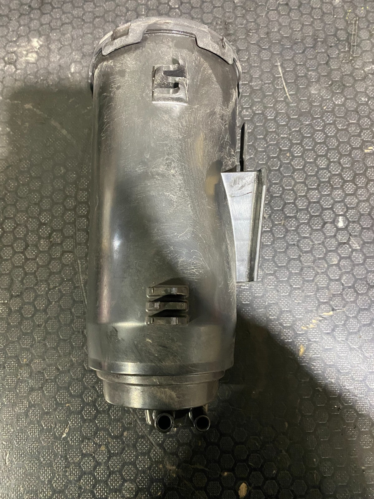 Mercedes-Benz C63s 2019-2021 Rear Carbon Filter/ Charcoal Can A0004705000