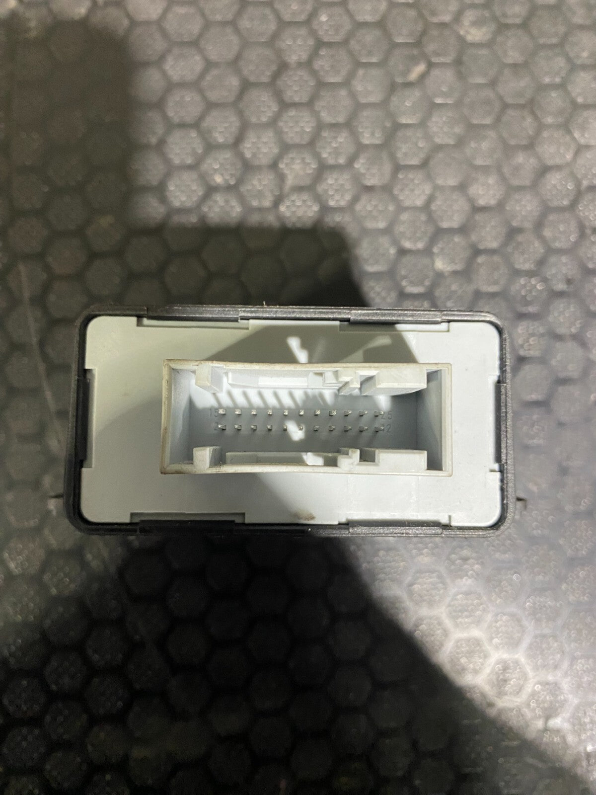 Volkswagen Headlight Range Control Unit Module 1T0907357