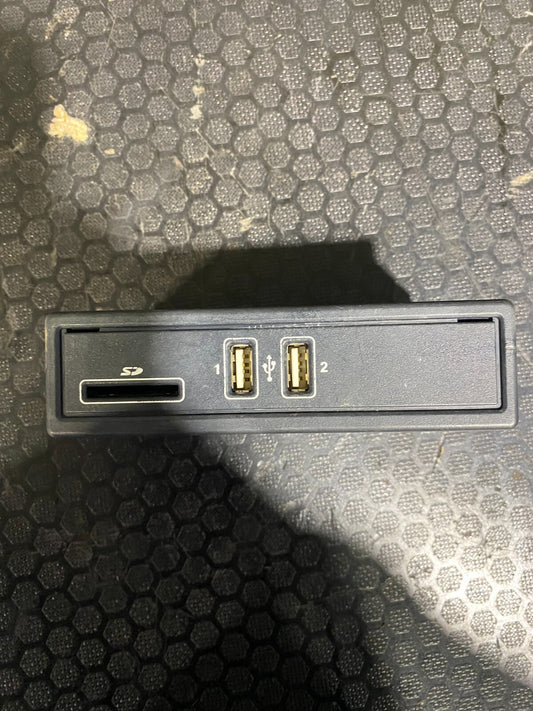Mercedes-Benz C63s 2019-2021 Multimedia Connecting Unit A2138200401