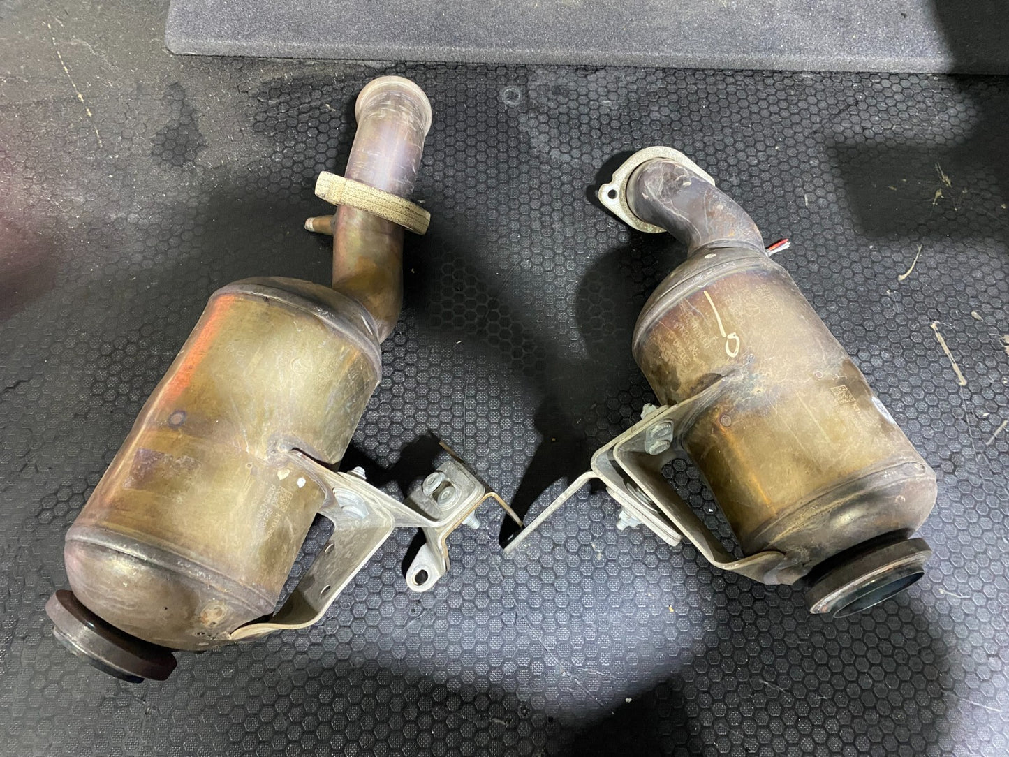 Mercedes-Benz Catalytic Converter Set A2054900256 A2054900456