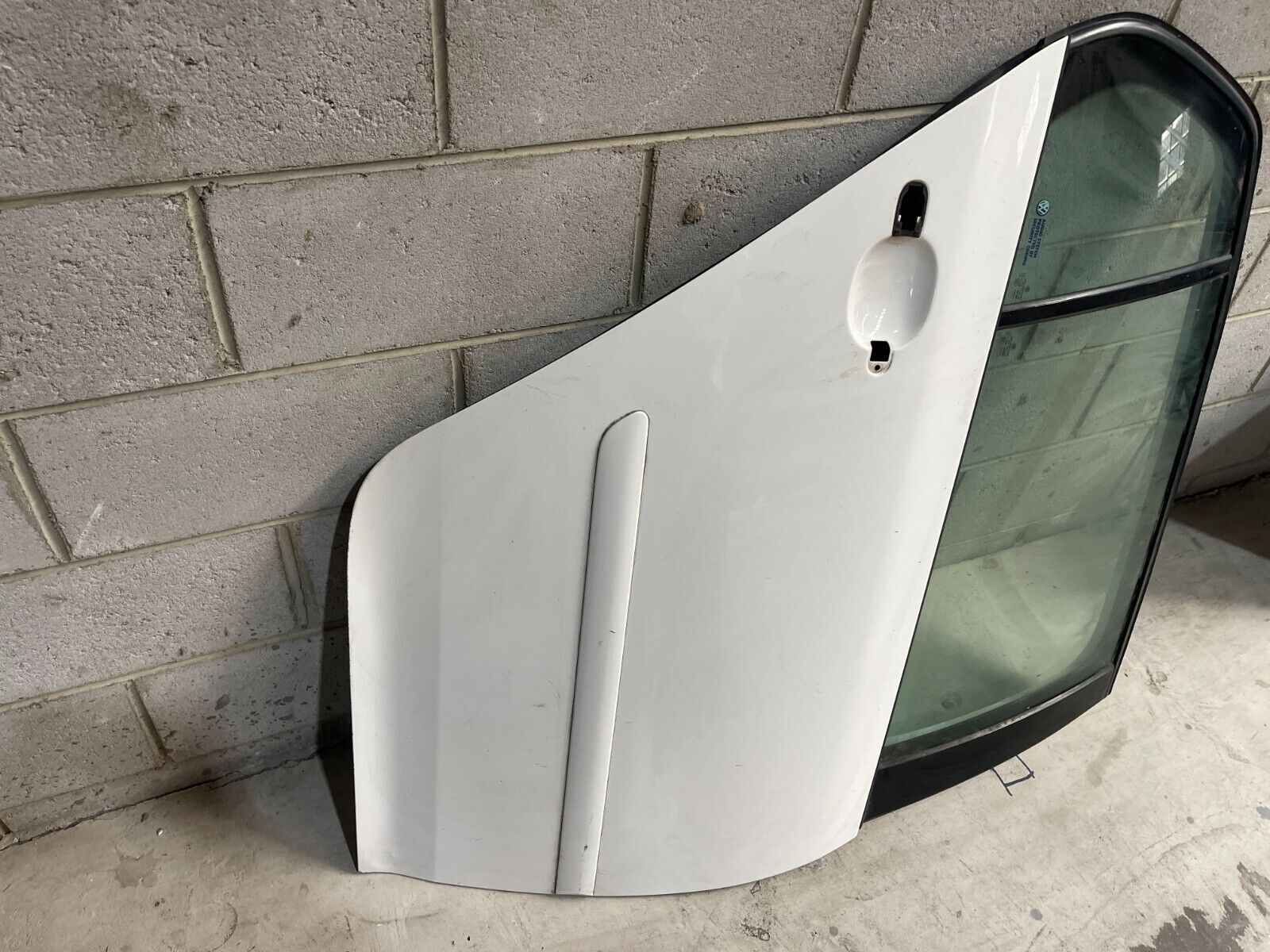 Volkswagen Golf MK5 Rear Right Door In White *Freight Available*