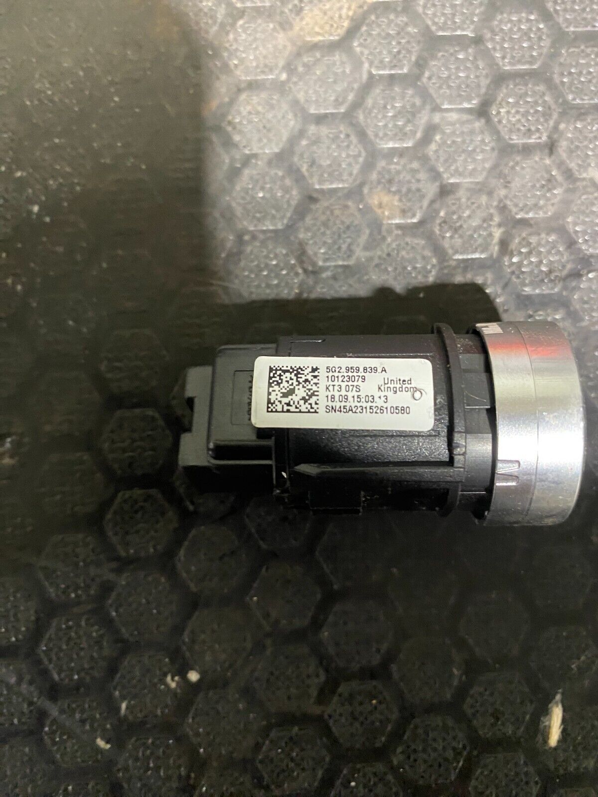 Volkswagen MK7-7.5 Engine Start/Stop Button 5G2959839A