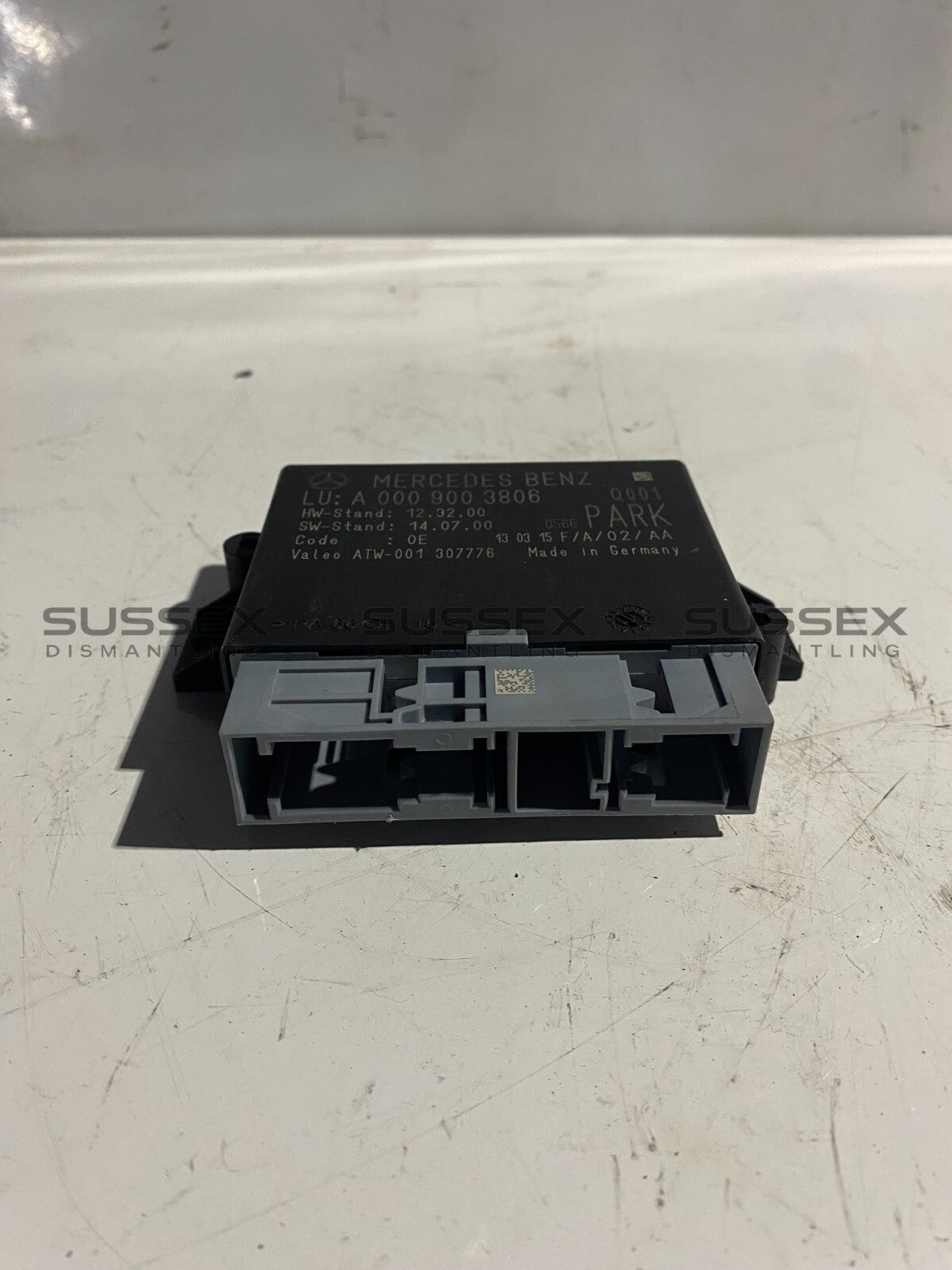 Mercedes-Benz Parking Distance Control Unit Module A0009003806