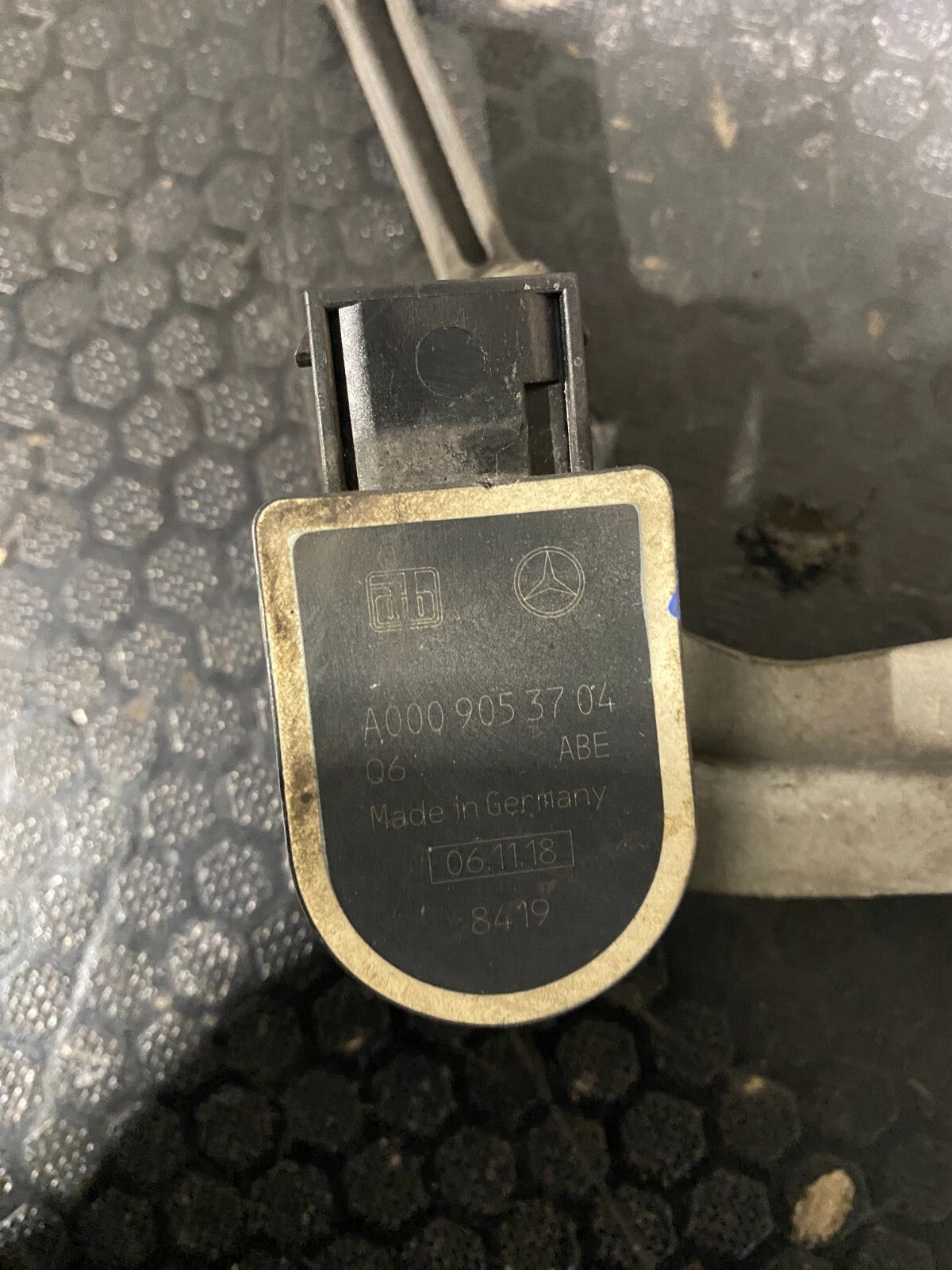 Mercedes-Benz C63s 2019-2021 Rear Left Positioning Sensor A2053280300