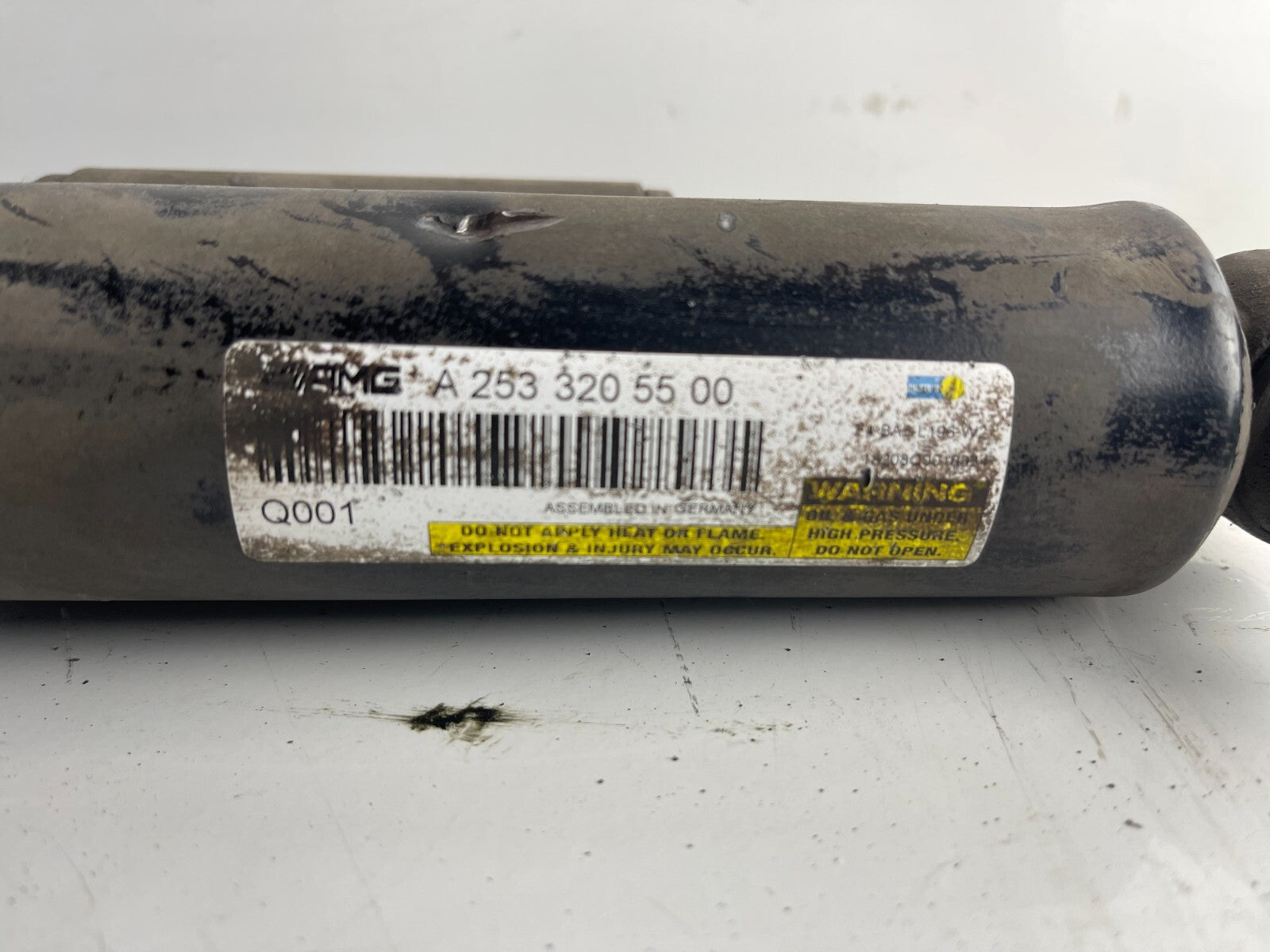 Mercedes-Benz Rear Air Suspension Absorber A2533205500 **Dented**