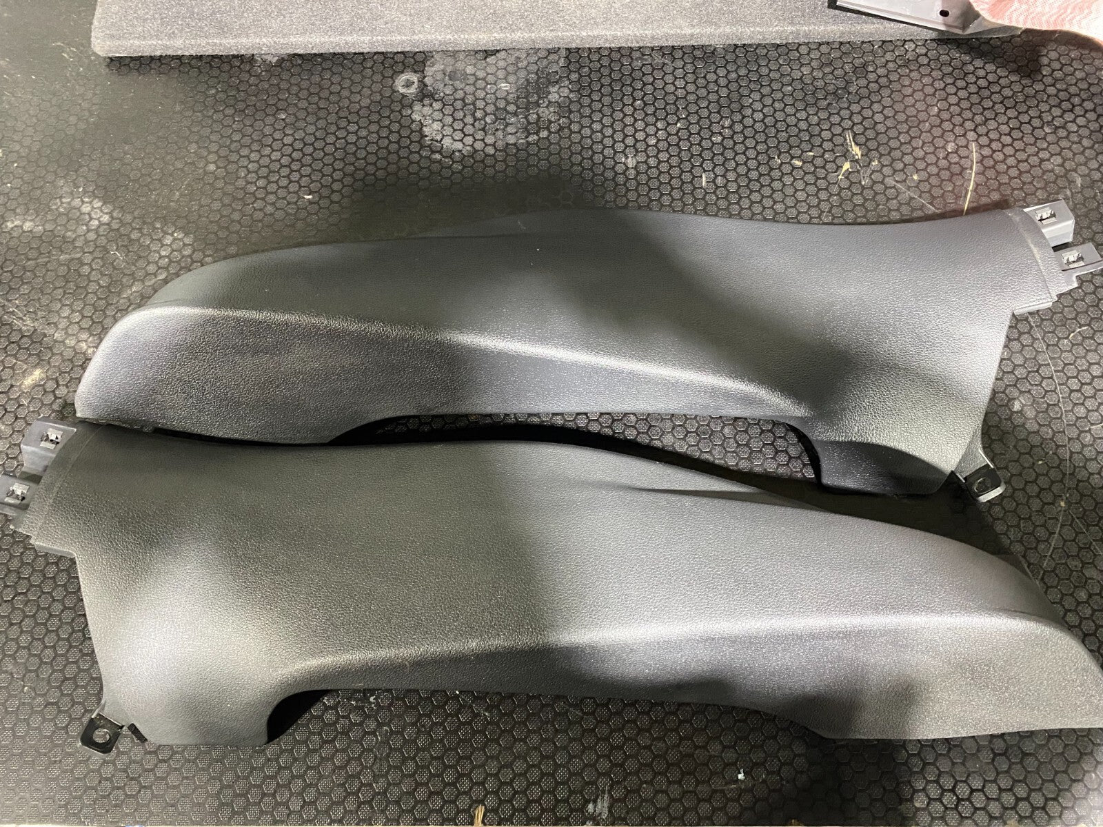 Volkswagen Golf MK7 Rear Seat Side Trim Set 5G6867766 5G6867765