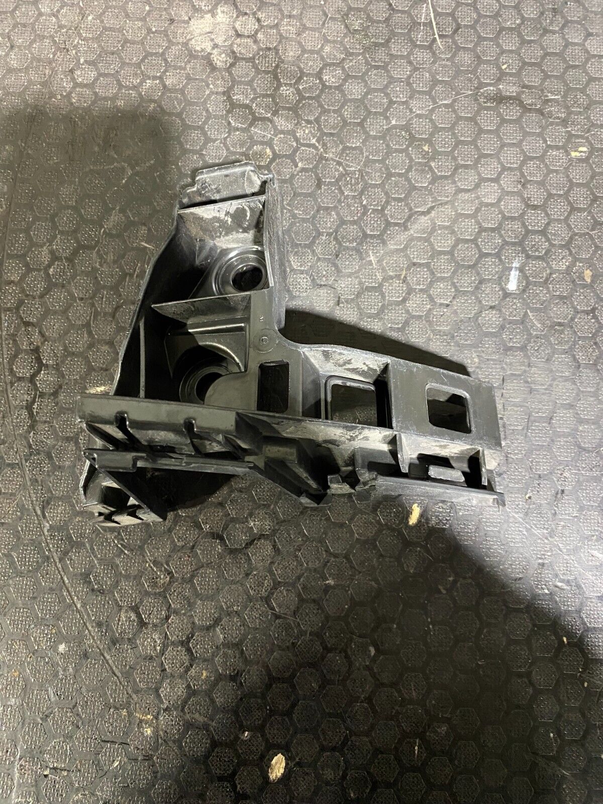 Volkswagen MK7 Rear Left Bumper Bracket 5G6807393