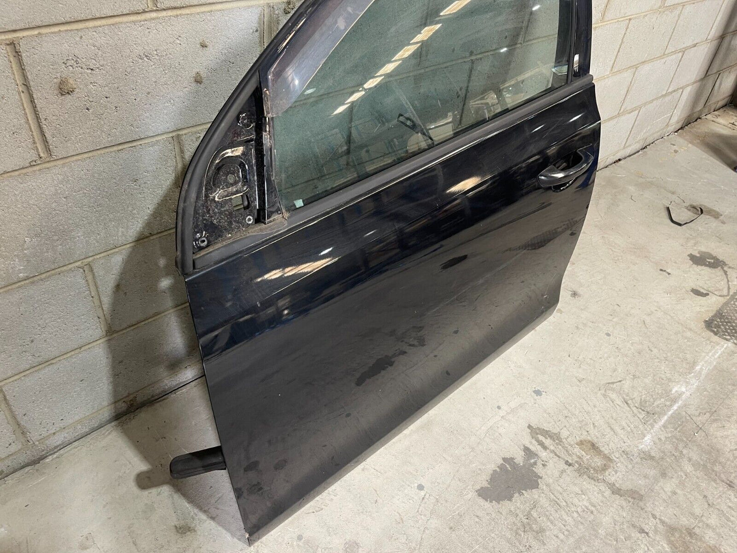 Volkswagen Golf MK6 Front Left Door In Black *Freight Available*