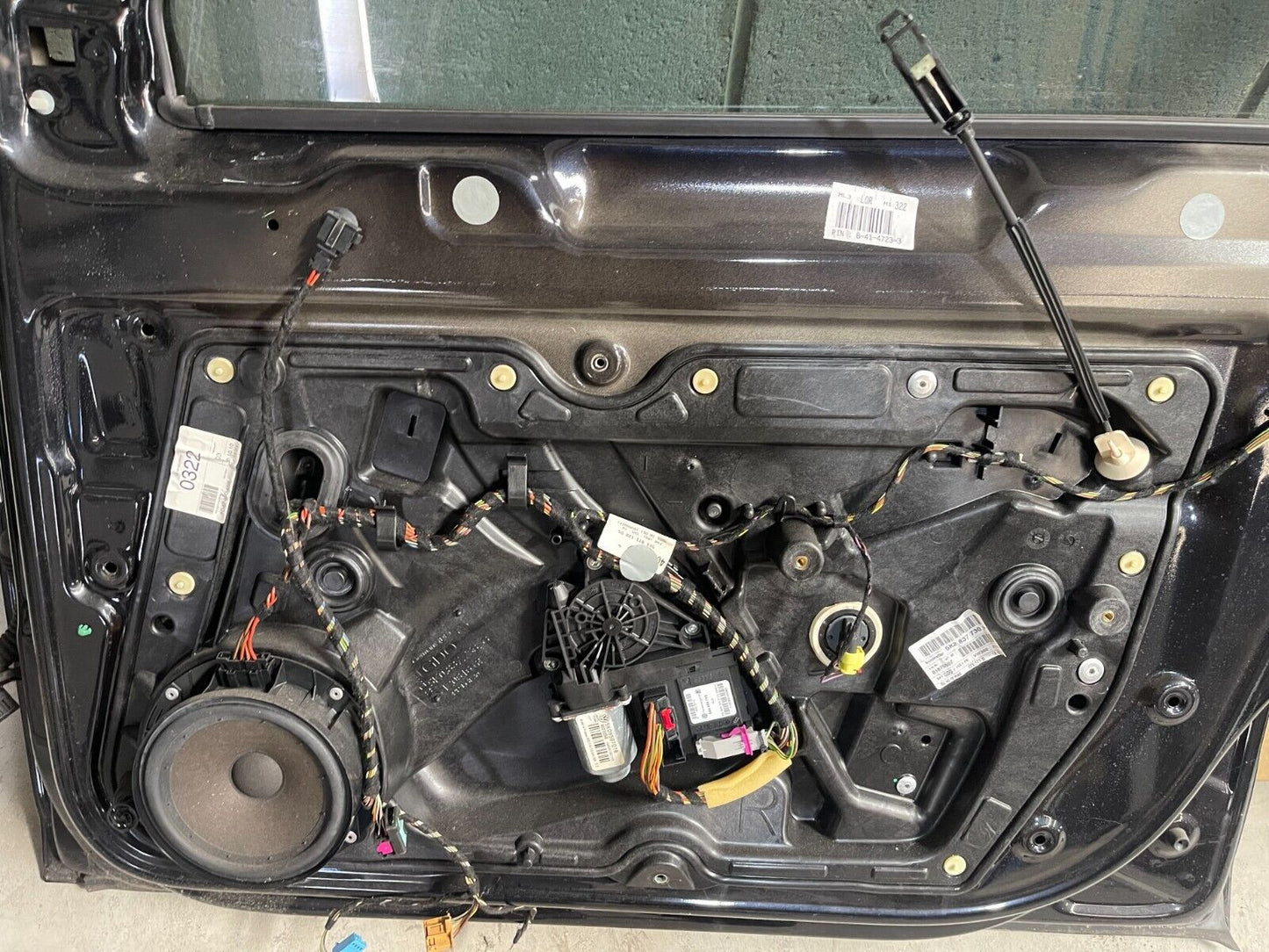 Volkswagen Golf MK6 Front Right Door In Black *Freight Available*