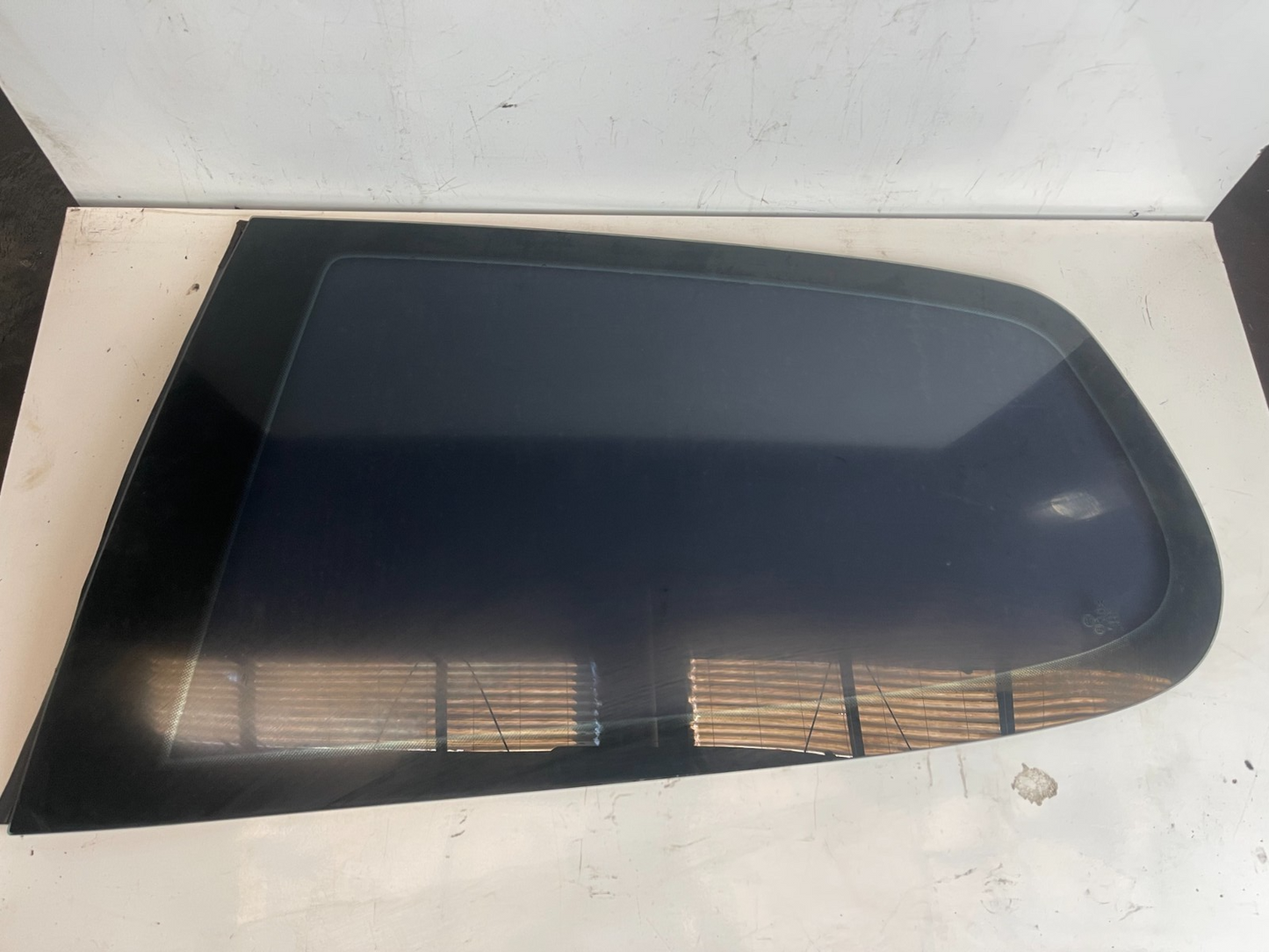 Volkswagen Golf MK5 2005-2009 2 DOOR Rear Left Quarter Window 1K6845041R