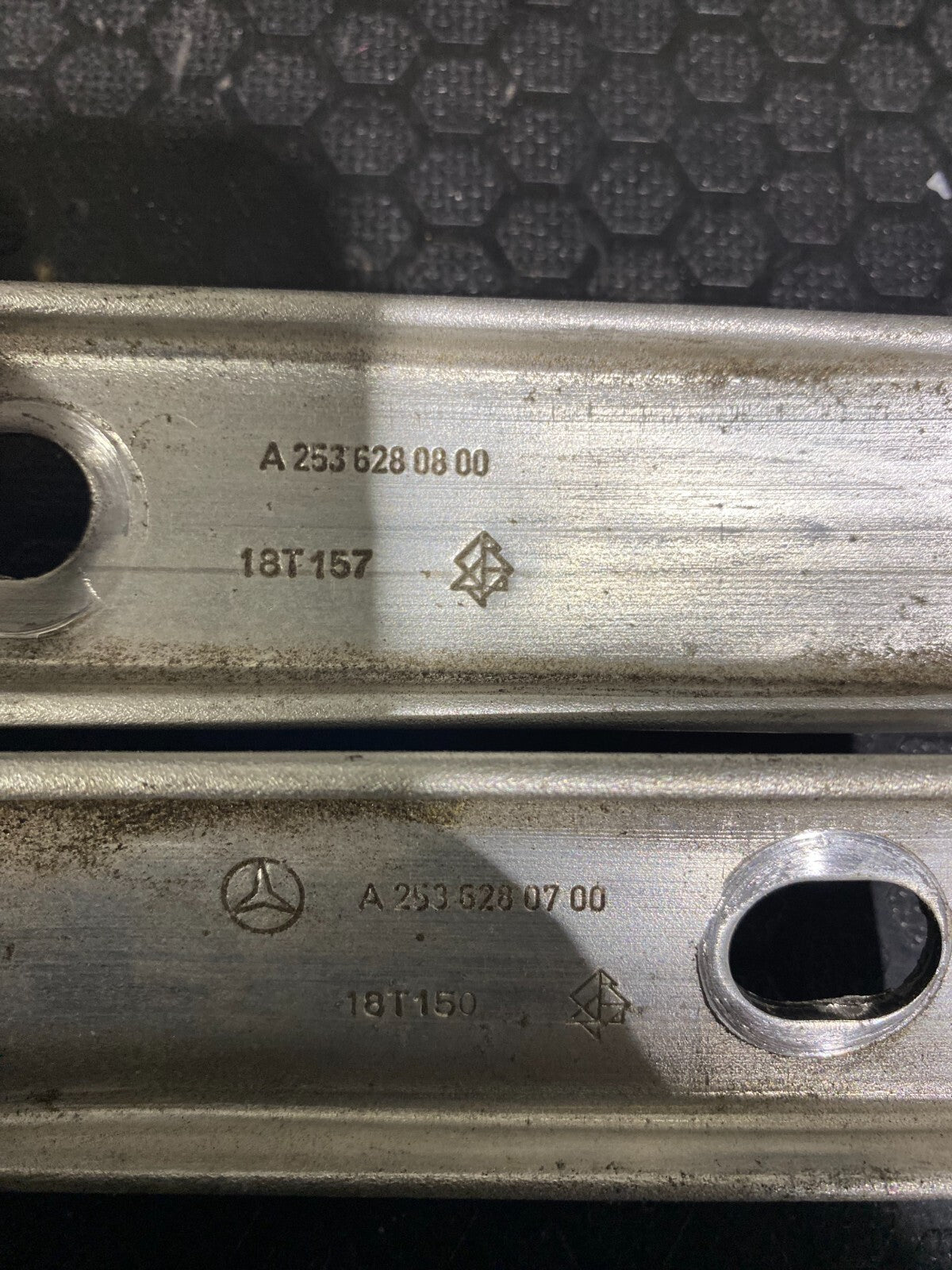 Mercedes-Benz Strut Tower Bracket Set A2536280700 A2536280800