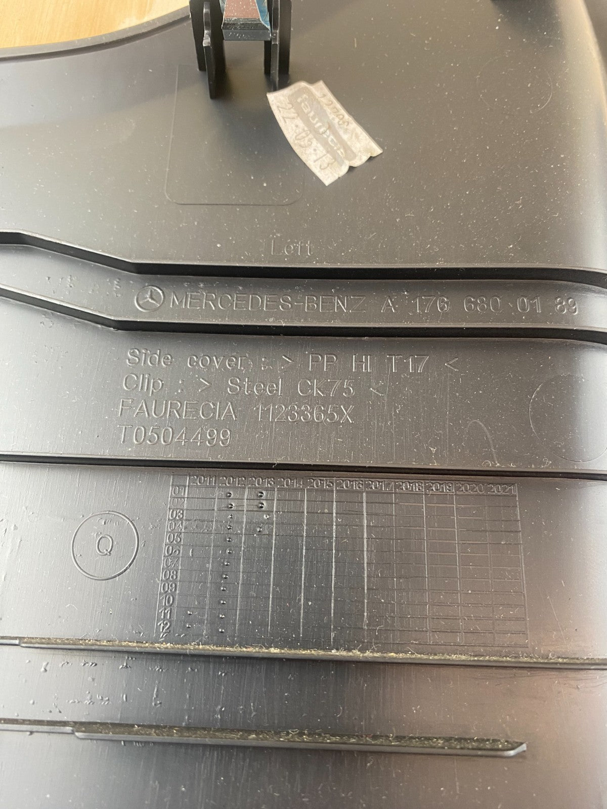 Mercedes-Benz GLA A Class Side Dashboard Cover A1766800289 A1766800189