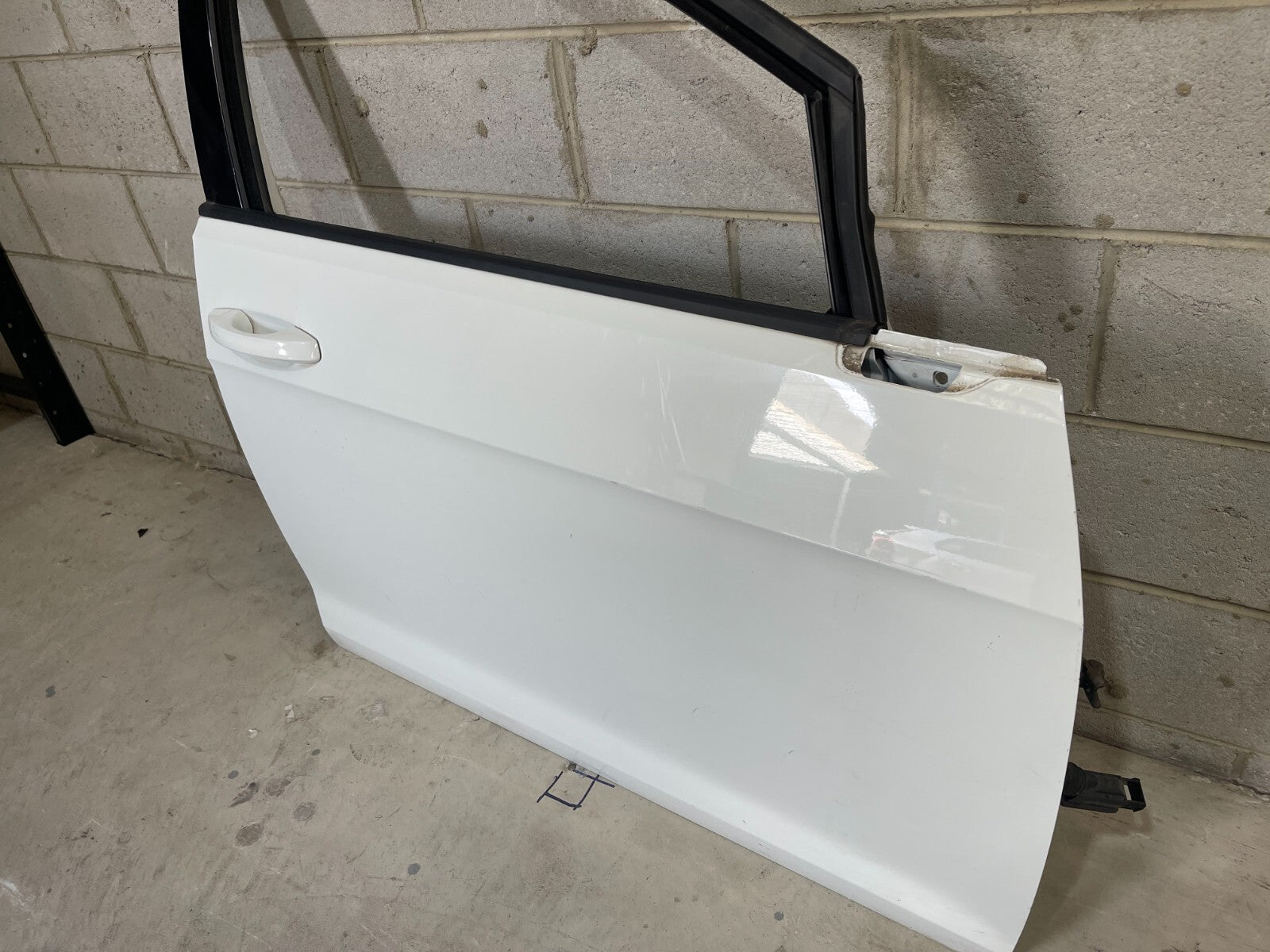 Volkswagen Golf MK7 Front Right Door In White *Freight Available*