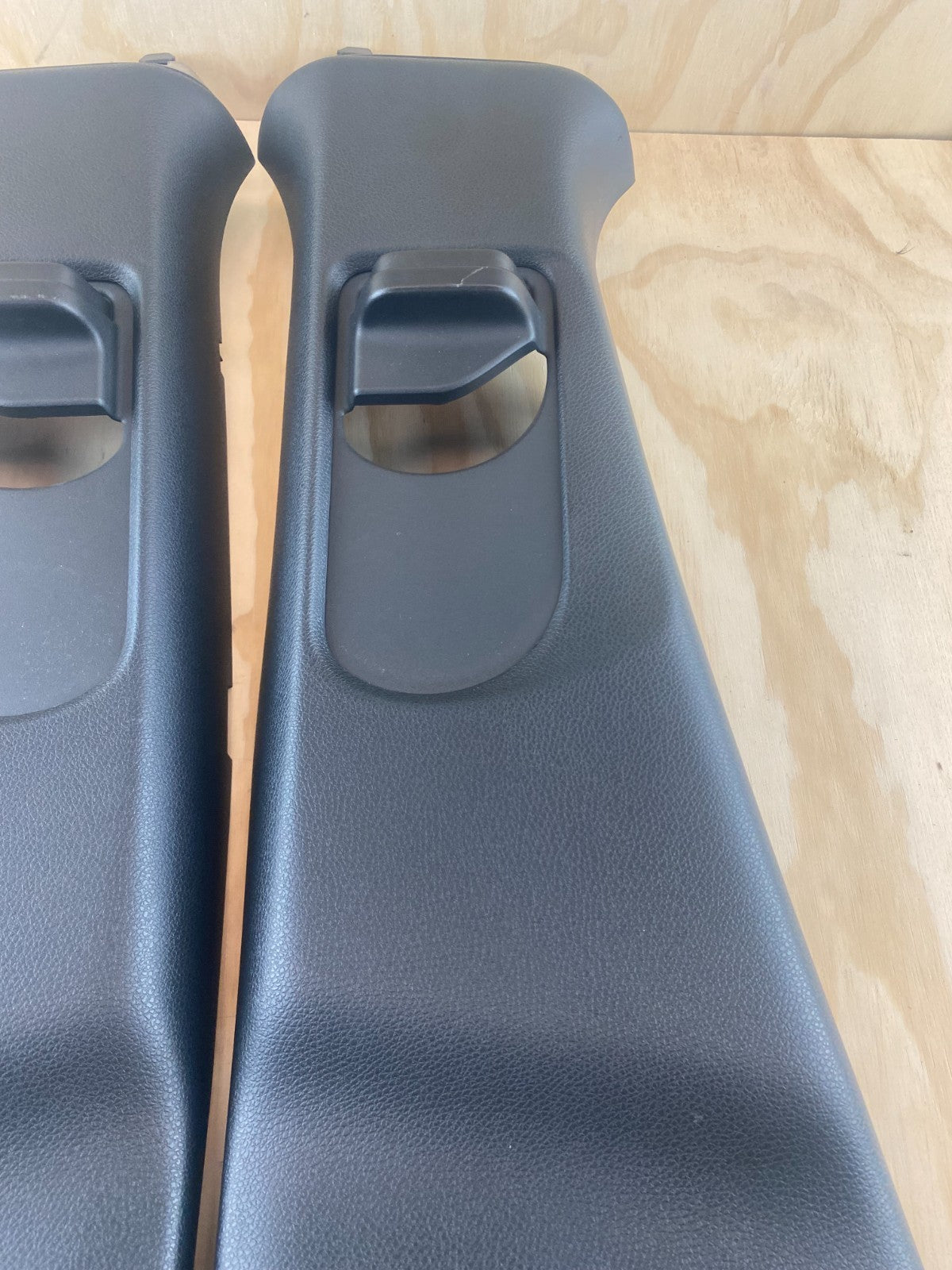 Mercedes-Benz A Class W176 B Pillar Set In Black A1766900325 A1766900225