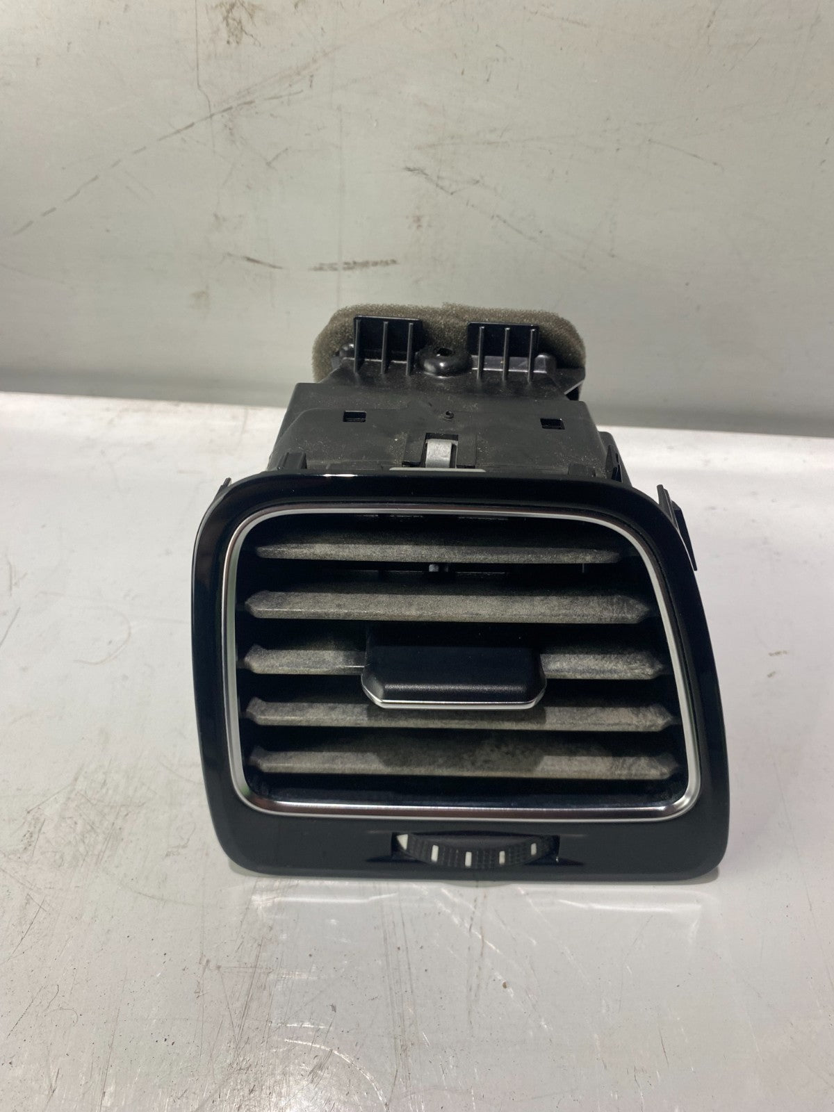 Volkswagen Scirocco 2014-2017 Facelift Front Right Side Air Vent 1K8819704